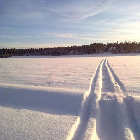 Majatalo Myoetaetuuli Hotel Pitkajarvi  Luaran gambar